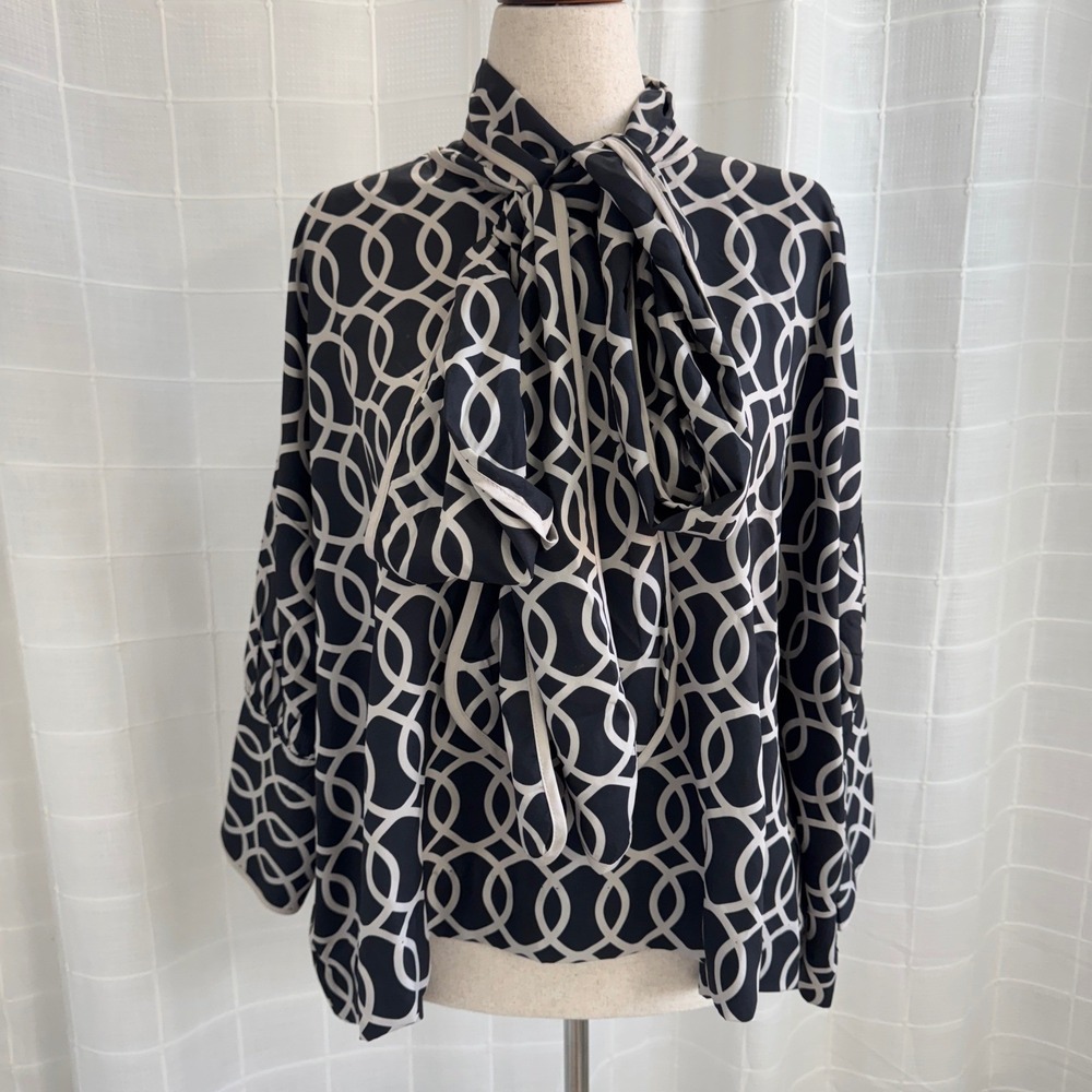 Gretchen Scott Impossibly Fabulous Multiwear Bow Patterned Blouse Womens Medium